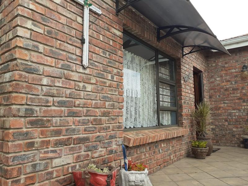 3 Bedroom Property for Sale in Albertinia Western Cape